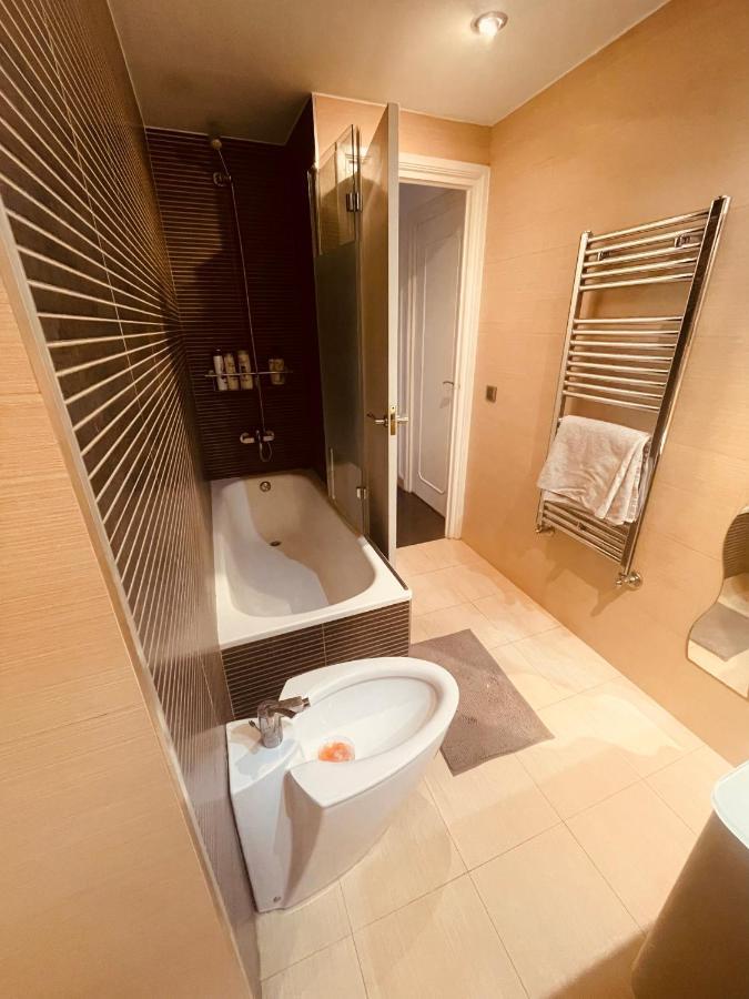 Stunning Penthouse Apartment Girona Exterior foto